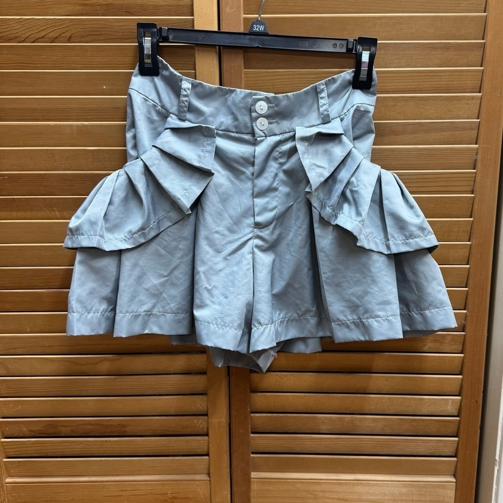 CARAMEL FACTORY.   Stylish Gray Women's Shorts